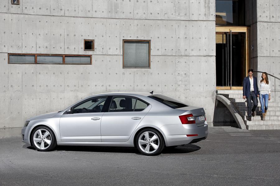  Skoda Octavia 2013 года  (фото 3 из 4)